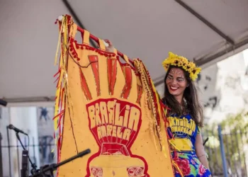 nostalgia dos fãs do grupo Mamonas Assassinas