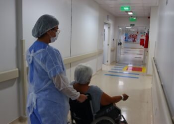 cirurgias de catarata dá-se neste fim de semana