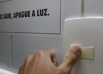 Roraima tem queda total de energia