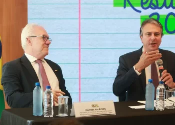 Censo aponta que escolas públicas perderam 500 mil alunos em 1 ano e rede privada cresceu em 2023