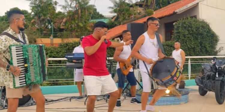 O advogado criminalista destaca a falta de definição clara em torno da expressão "novinha"