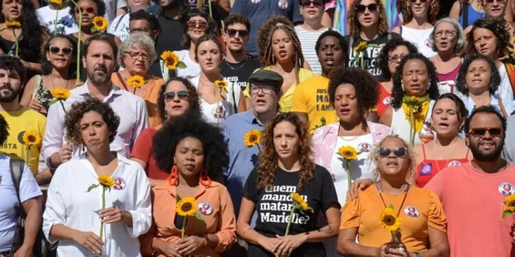 Ato na Cinelândia lembra seis anos da morte de Marielle Franco
