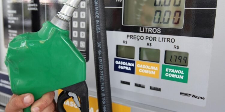 Preço da gasolina aumenta em Manaus (Foto: Reprodução/Portal Terra).