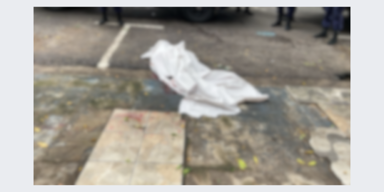 Homem é esfaqueado e morre após briga de bar, no Centro de Manaus - (Foto: Reprodução/Redes Sociais).