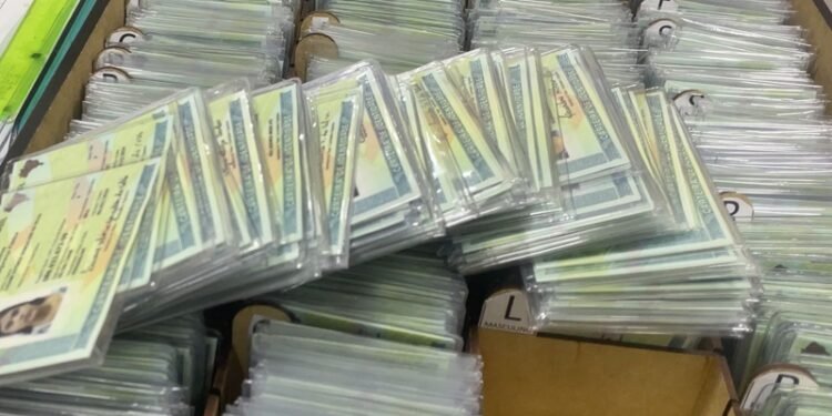 Mais de 16 mil Carteiras de Identidade Nacional não foram retiradas nos PACs, em Manaus