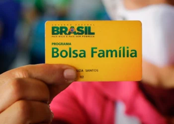 Bolsa Família é um programa federal para assistência das famílias mais vulneráveis financeiramente - (Divulgação/ Internet)