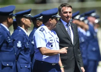 comandante-ameaca-bolsonaro