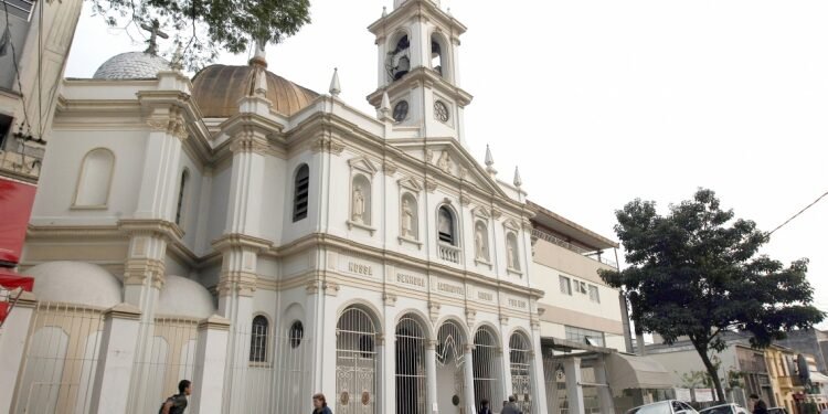Fachada da Igreja de Nossa senhora da Achiropita situada na rua 13 de Maio no Bixiga, em São Paulo- (Foto: J. F. DIORIO/ AE)