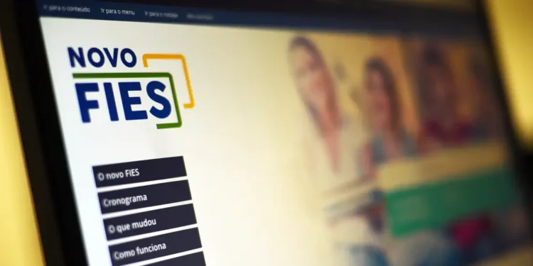 Prazo de inscrição no Fies encerra nesta segunda-feira, 18