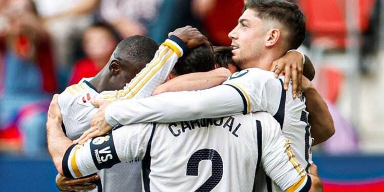 Vinícius Júnior marcou gol depois de roubar a bola de Catena - (Foto: Divulgação/ Internet)