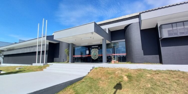 Homem é preso por matar indivíduo após discussão em partida de futebol