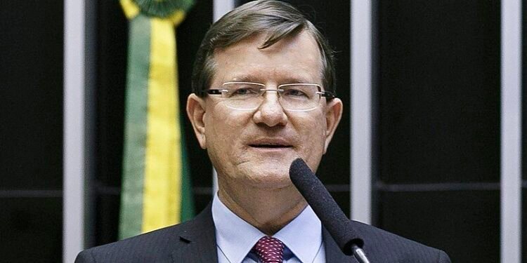 José Ricardo pede exoneração de Cargo do Governo