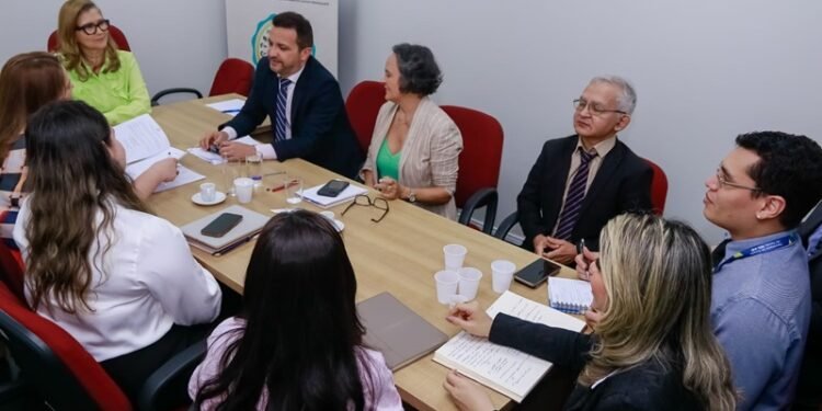 Nova gestão da Secretaria de Saúde presta esclarecimentos ao Ministério Público do Amazonas