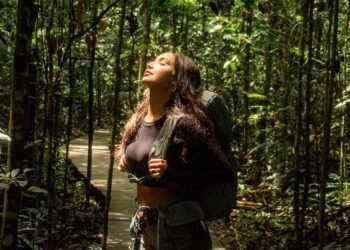 No Amazonas, Vanessa Lopes busca maior conexão com a natureza - (Reprodução).