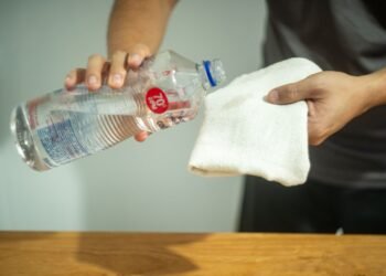 álcool líquido 70%