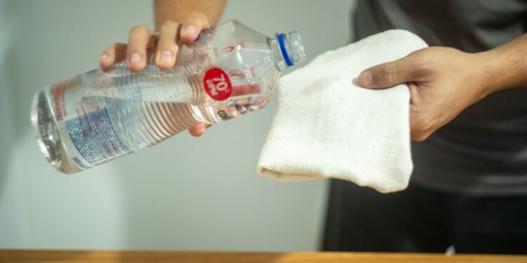 álcool líquido 70%