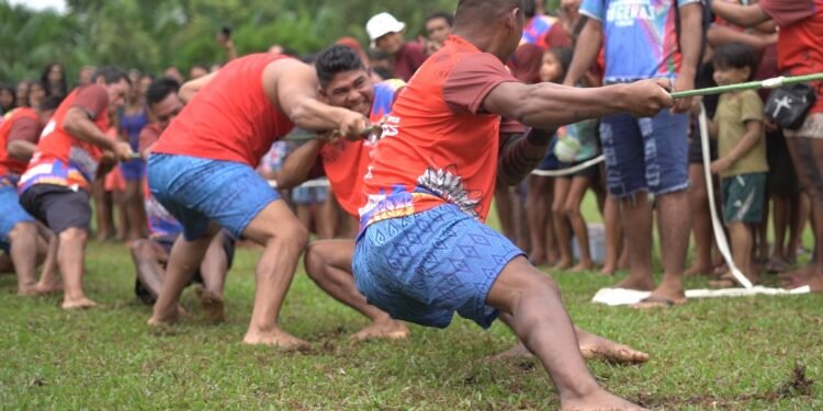 Competição de cabo de guerra - (Foto: Tácio Melo)