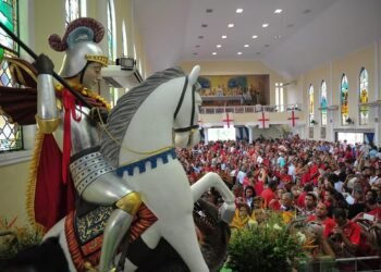 Católicos celebram São Jorge nesta terça-feira - (Foto: Pastoral da Comunicação de São Jorge)
