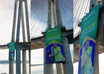 Bannner instalado na Ponte Rio Negro - (Foto: Reprodução/ Redes sociais)