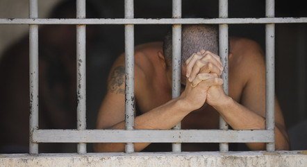 presos-cadeia
