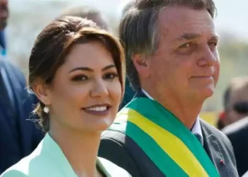 Michelle Bolsonaro e Jair Bolsonaro (Foto: Alan Santos/PR)