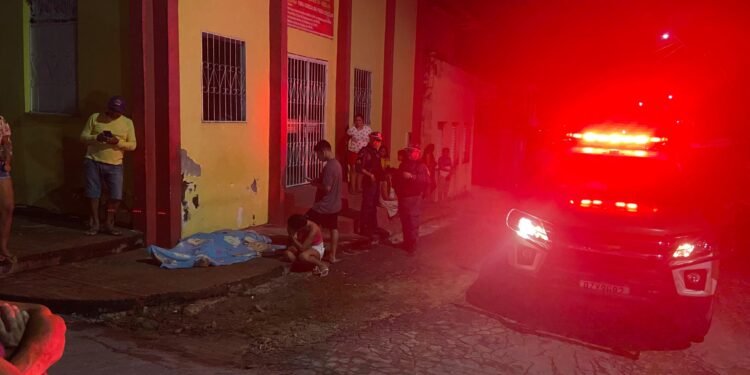 O corpo foi removido pelo IML - (Foto: Divulgação/ Internet)