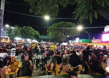 Vídeo: Homem é baleado em bar na Praça Eldorado, em Manaus