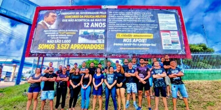 Concursados da Polícia Militar vão espalhar outdoors, em Manaus, para reivindicar posse