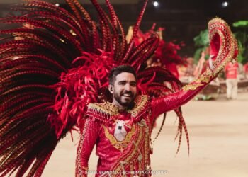 Amo do Garantido, João Paulo Faria, durante apresentação no Festival de Parintins - (Daniel Brandão).