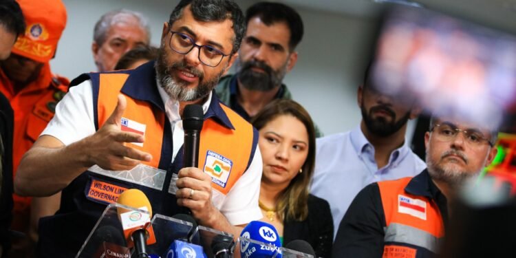 Wilson Lima em coletiva - (Foto: Arthur Castro e Diego Peres/Secom)
