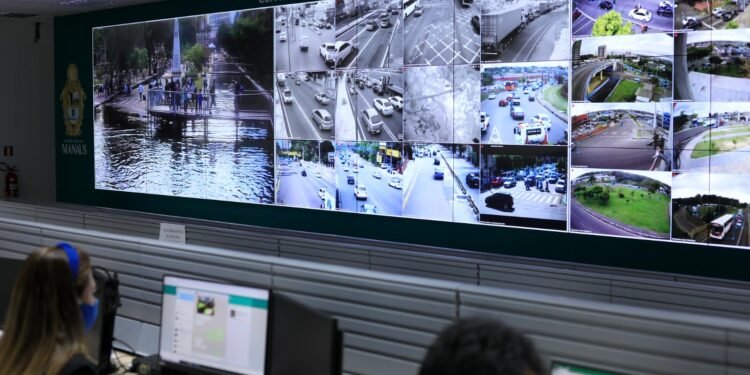 Câmeras do CCC - (Foto: Arquivo)