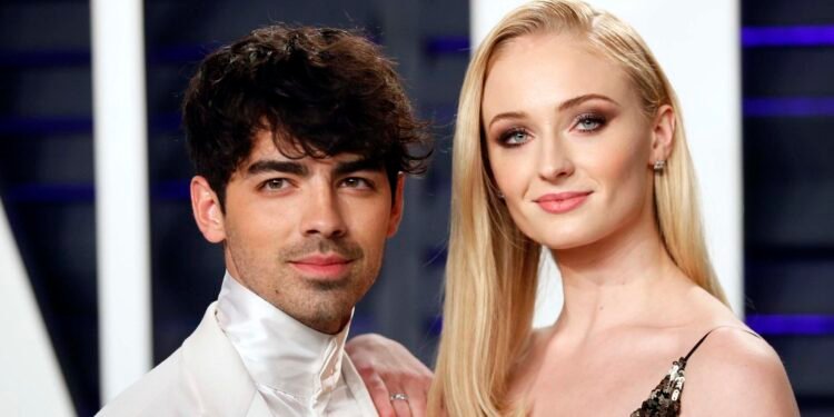 Uma das poucas aparições públicas de Sophie Turner durante a segunda gravidez foi no Met Gala 2022, em maio - (Foto: Andrew Kelly/Reuters Anúncio)