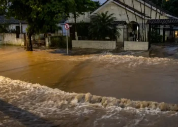 Tragédia no Rio Grande do Sul - (Foto: Rafa Neddmeyer)