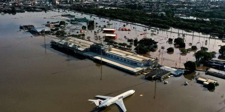 Aeroporto de Porto Alegre retomará operações em Julho, afirma Ministério