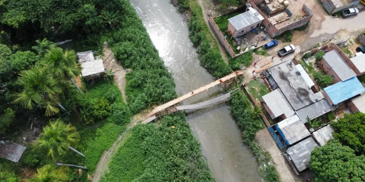 Comunidade Rio Piorini, localizada no bairro Colônia Terra Nova, na zona Norte da capital