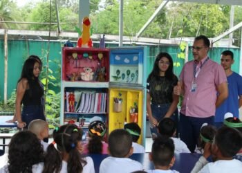 Fametro Sul distribui geladeiras-biblioteca na zona rural de Manaus (Divulgação)