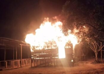 Incêndio em uma comunidade no município de Tabatinga