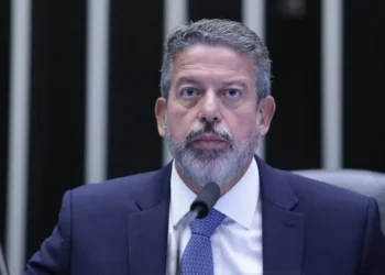 Projeto de lei que equipara ao crime de homicídio