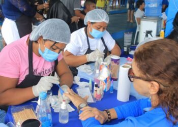 Colaboradores e torcedores azulados foram beneficiados com atendimentos - (Foto: Pedro Coelho)