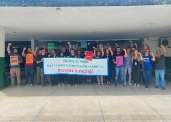 Em Manaus, o ato foi na sede do Ibama - (Foto: Divulgação)