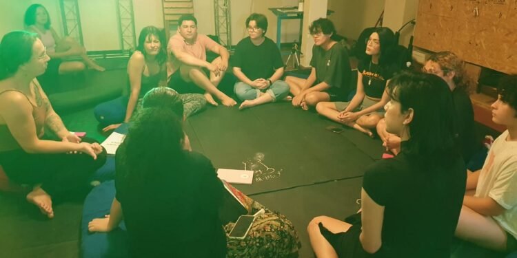 A oficina é parte essencial do processo de preparação dos atores e atrizes para a comédia em três atos