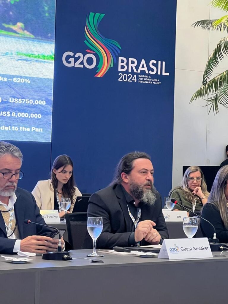 diretor-geral do Instituto de Desenvolvimento Sustentável Mamirauá, João Valsecchi