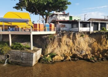 Área de risco em Parintins - (Foto: Divulgação)