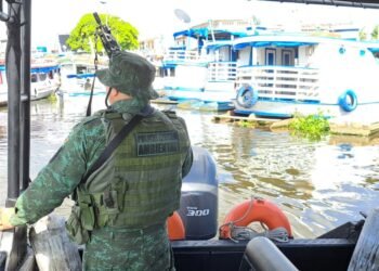 Patrulhamento fluvial - (Foto: Divulgação)