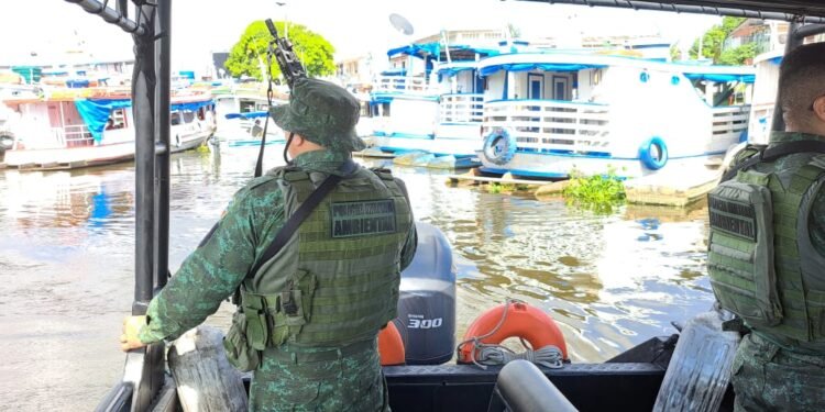 Patrulhamento fluvial - (Foto: Divulgação)