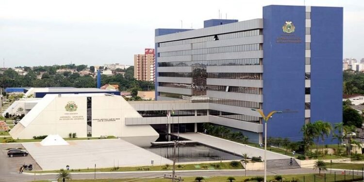 Sede da Assembleia Legislativa do Amazonas... Leia mais no texto original: (https://www.poder360.com.br/brasil/assembleia-do-amazonas-gasta-r-20-milhoes-com-propaganda/) Sede da Assembleia Legislativa do Amazonas