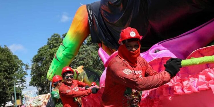 garantido-translado-alegorias-bumbodromo