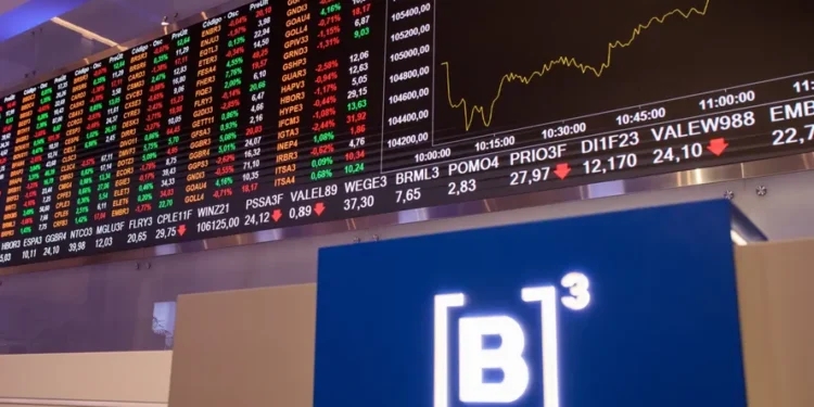 Bolsa de valores sobe e dólar cai após governo anunciar R$ 15 bi de corte de gastos