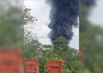 Incêndio em fábrica de isopor