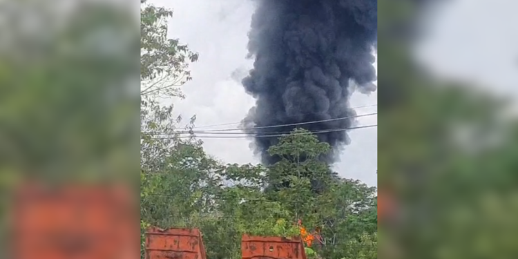 Incêndio em fábrica de isopor